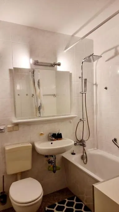 Private Zimmer Am Dresden Hauptbahnhof Germany